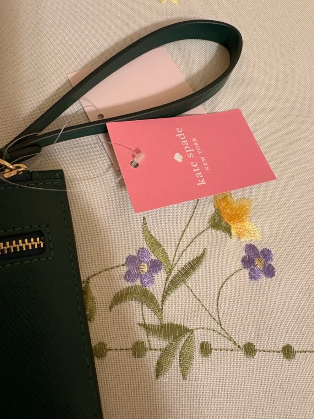 Kate Spade New York Forest Green and burgandy Wristlet nwt - Picture 5 of 6